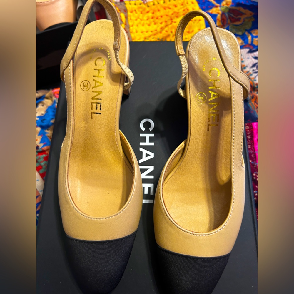 CHANEL SIZE 6 C black/tan